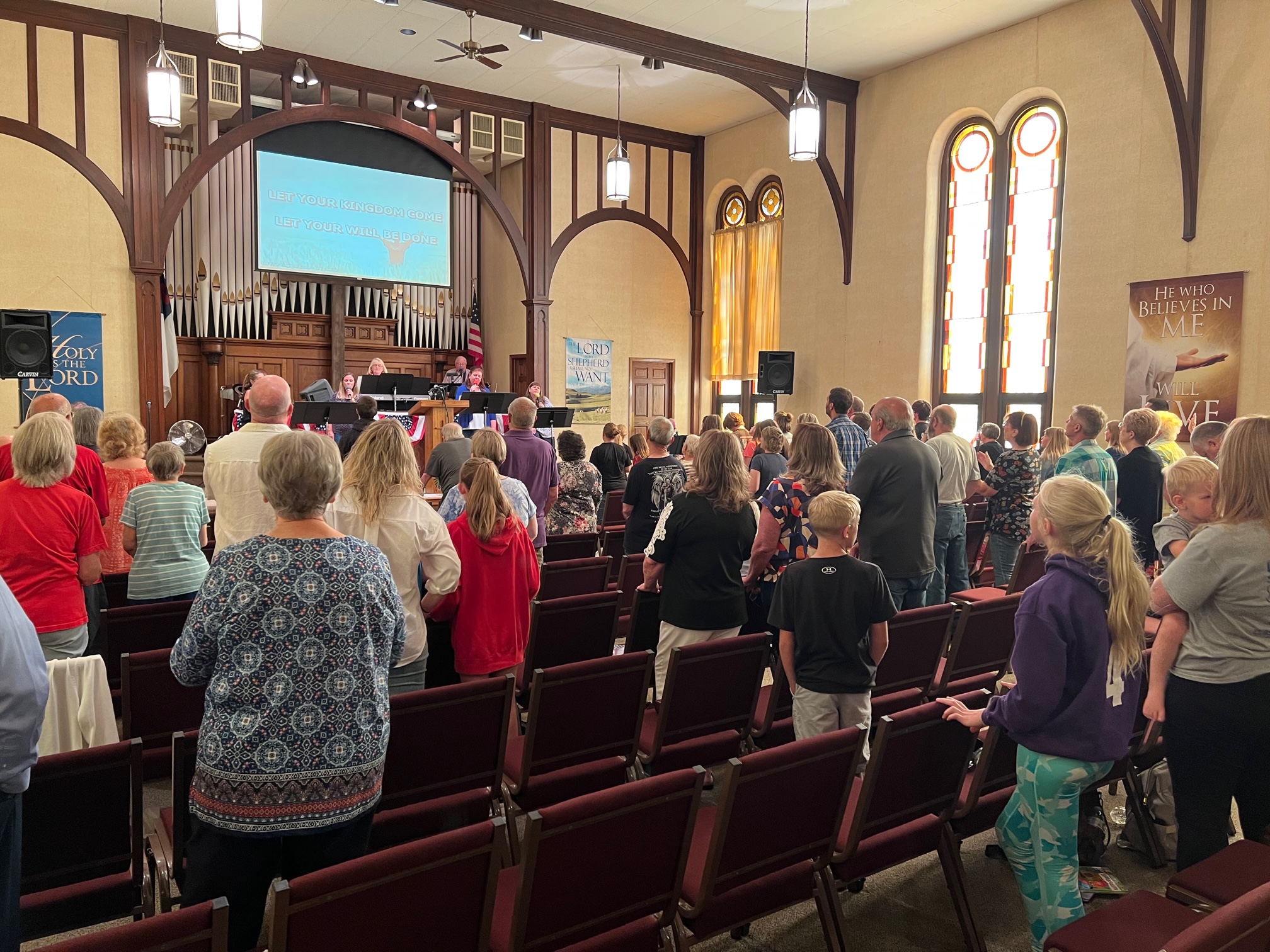 Faith And Fellowship: Sunday With Hogue & Butters - mwg9sso
